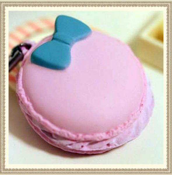 Macaron blue